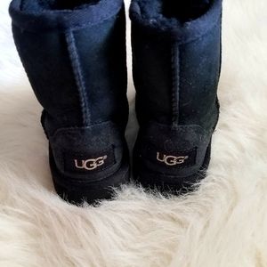 Girl's UGG boots